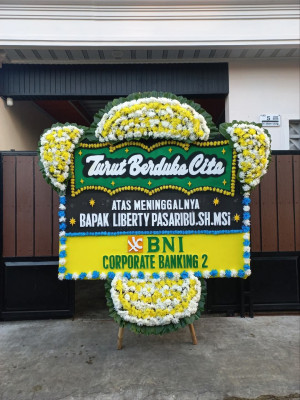 Papan Bunga Duka di Sukajaya